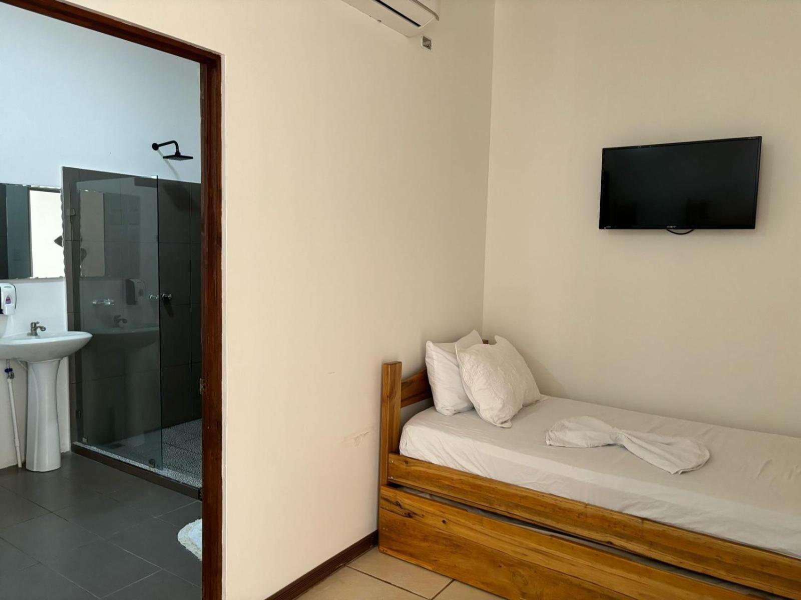Ukinca B&B Uvita Bagian luar foto
